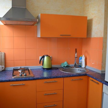Apartment Laboratorniy Per. 26 Kiev Bagian luar foto