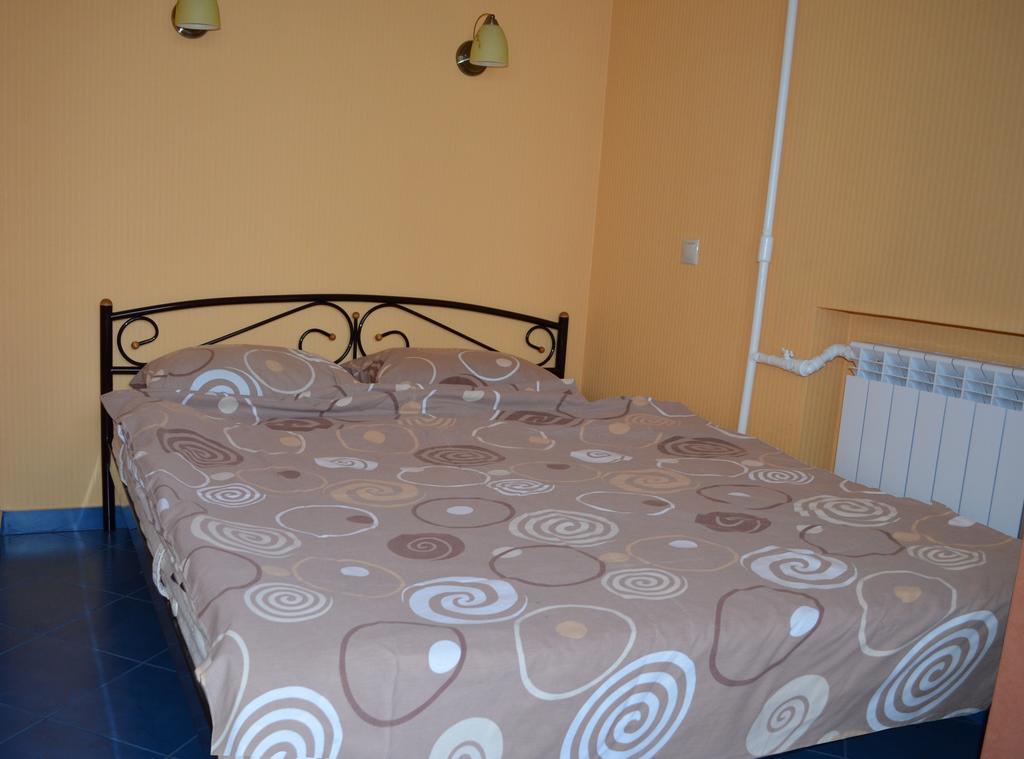 Apartment Laboratorniy Per. 26 Kiev Bagian luar foto