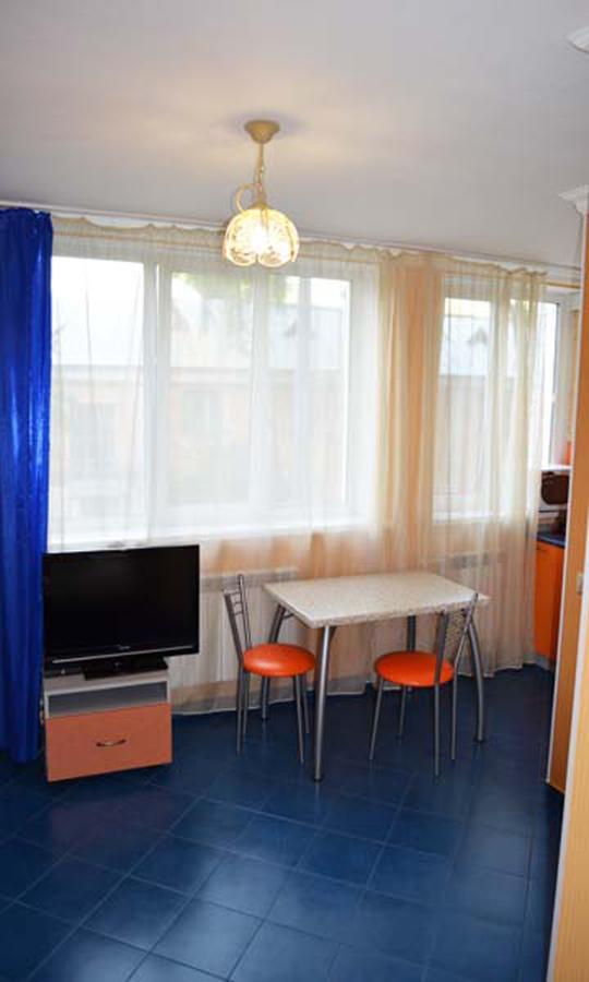 Apartment Laboratorniy Per. 26 Kiev Bagian luar foto
